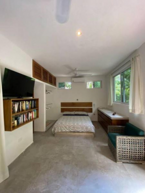 Cozumel Island - Cozy & Romantic Jungle Bungalow - WIFI/Netflix